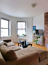 880 Huntington Ave, Unit 2 in Boston, MA - Building Photo - Building Photo