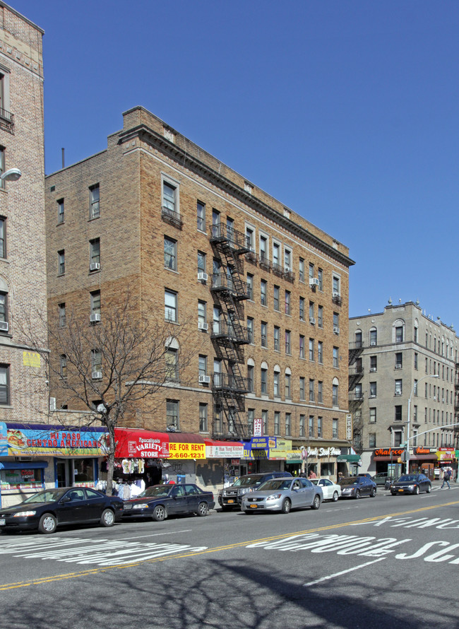 700 West 175th Street in New York, NY - Building Photo - Building Photo