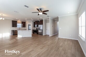 8170 Dancing Fox St in Jacksonville, FL - Foto de edificio - Building Photo