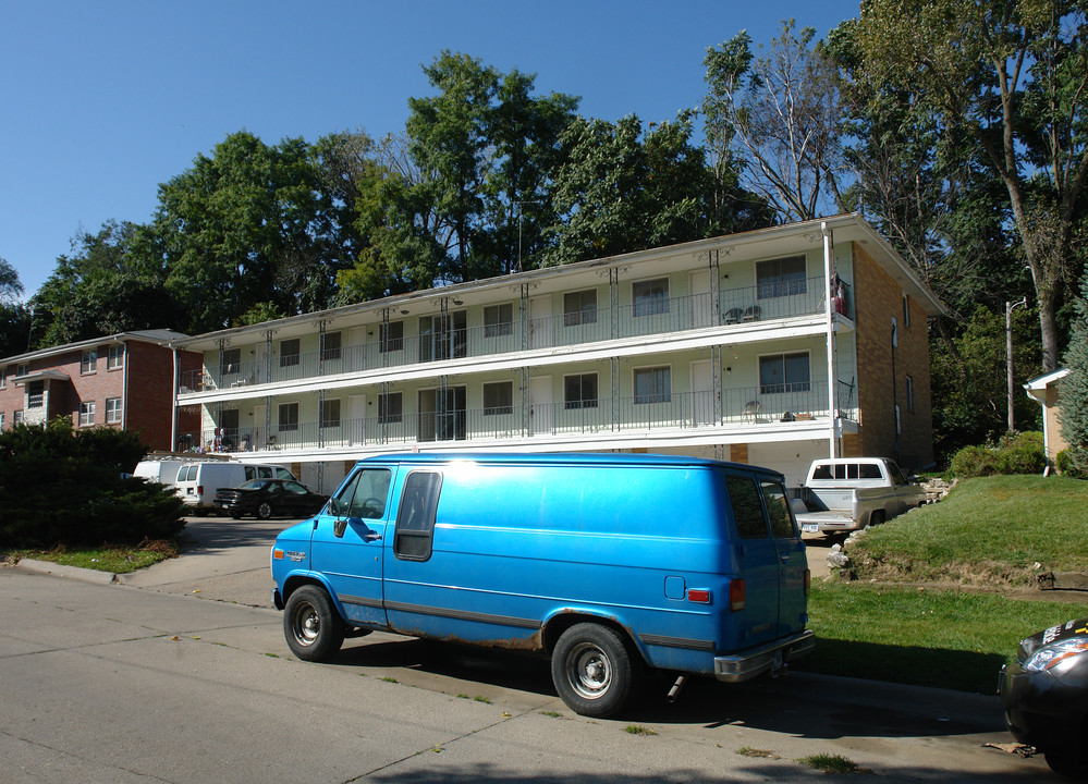 5818 S 14th St in Omaha, NE - Building Photo