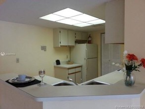 9044 W Atlantic Blvd-Unit -32C in Coral Springs, FL - Foto de edificio - Building Photo