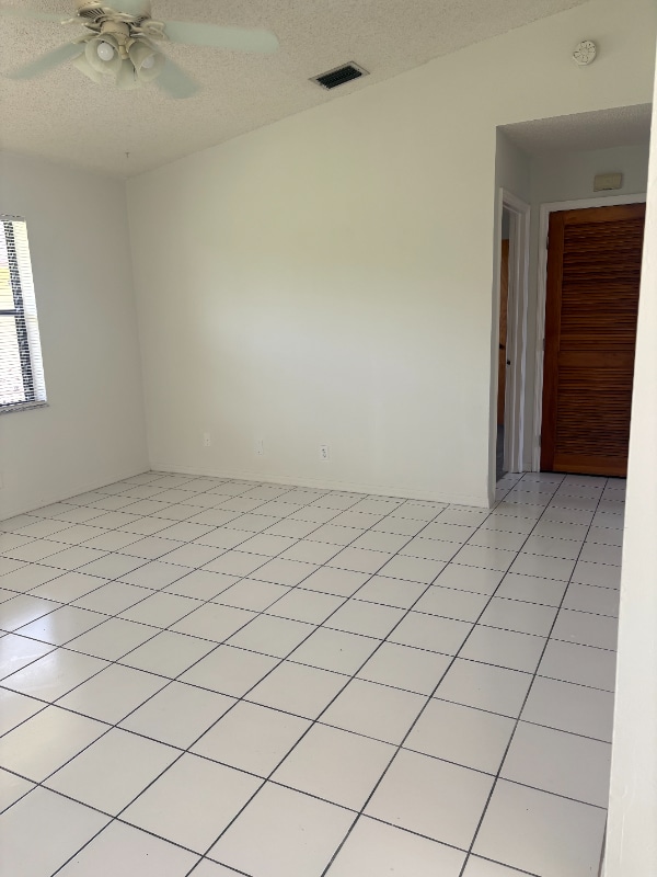 5619 McKinley St in Hollywood, FL - Building Photo - Building Photo