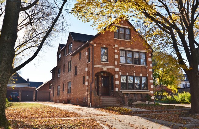 property at 1319 Rutledge St