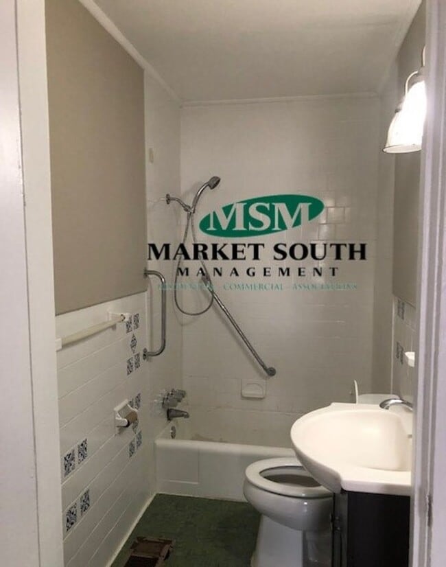 508 E 48th St in Savannah, GA - Building Photo - Building Photo