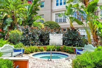 2410 W Azeele St in Tampa, FL - Building Photo - Building Photo