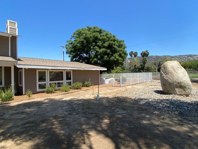 3010 N Broadway in Escondido, CA - Building Photo - Building Photo