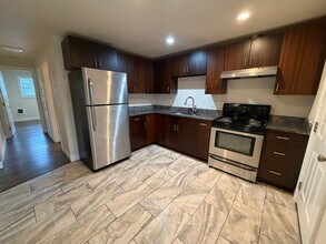 206-210 14th Ave SE in Albany, OR - Building Photo - Building Photo