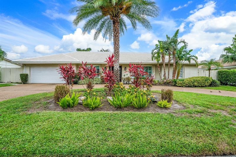 3721 NE 29th Ave in Lighthouse Point, FL - Building Photo