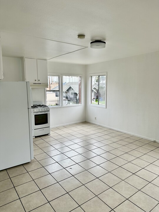 3409 4th Ave in Los Angeles, CA - Foto de edificio