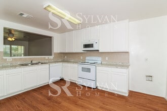 13500 Alysheba Dr in Del Valle, TX - Building Photo - Building Photo