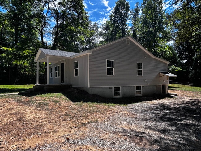 1763 Bridgewood Rd in Clarksville, TN - Building Photo - Building Photo