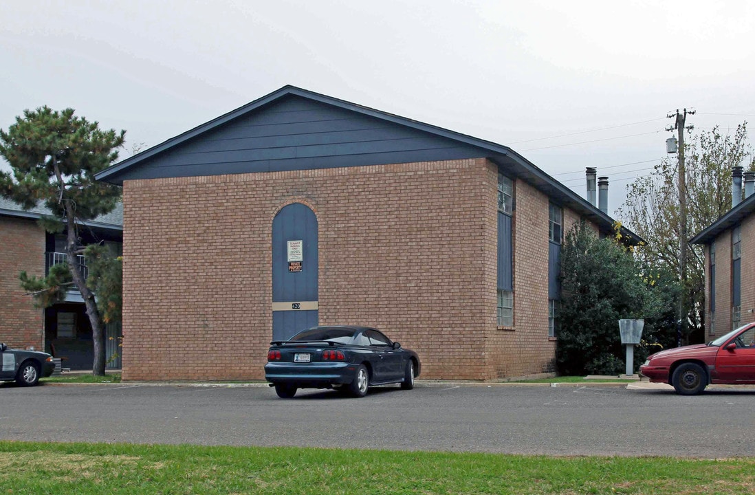 1420 N Norman Ave in Oklahoma City, OK - Building Photo