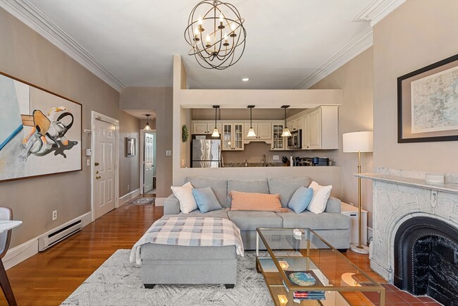 562 Massachusetts Ave, Unit 3 in Boston, MA - Building Photo - Building Photo