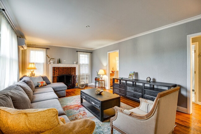 199 S Rd in White Plains, NY - Building Photo - Building Photo