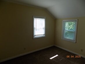 457 Frank St in Elmira, NY - Building Photo - Building Photo