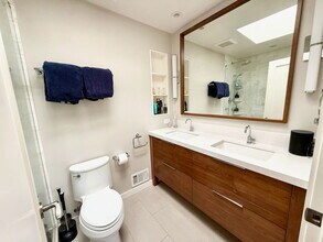 747 W Dickens Ave in Chicago, IL - Building Photo - Building Photo