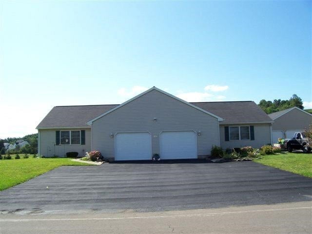 property at 114 Vinel Cir