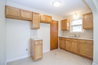 2943 Escott Ave in Toledo, OH - Foto de edificio - Building Photo