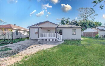 9414 Lanewood Dr in Houston, TX - Building Photo - Building Photo