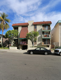 Corteen Apartments in Valley Village, CA - Building Photo - Building Photo