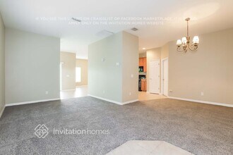 6004 Palomaglade Dr in Lithia, FL - Building Photo - Building Photo