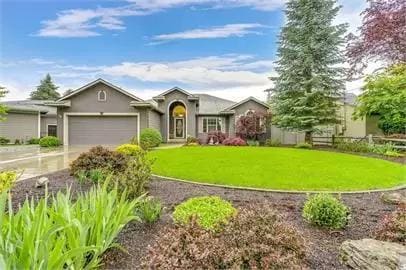 property at 1653 E Club Ln