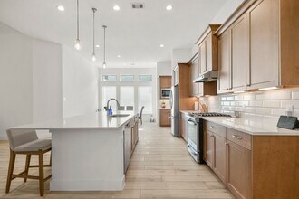 7403 Hanover Ln in Katy, TX - Building Photo - Building Photo