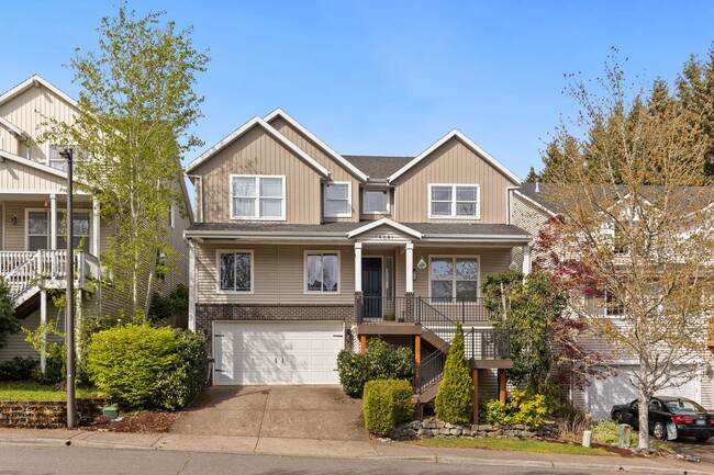 property at 14081 SW Viewpoint Ct