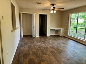 1308 Parkview Dr in Monroe, LA - Building Photo - Building Photo