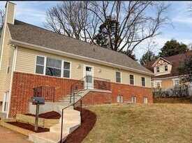 5922 Benton Heights Ave in Baltimore, MD - Building Photo