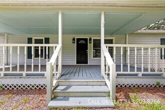 1966 Suzanne St in Johns Island, SC - Building Photo - Building Photo