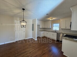 1826 Clearwater Dr SE in Marietta, GA - Building Photo - Building Photo