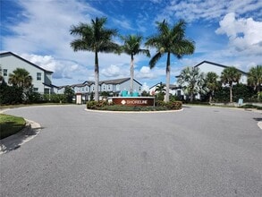 11292 Beach Walk Wy NE in St. Petersburg, FL - Building Photo - Building Photo