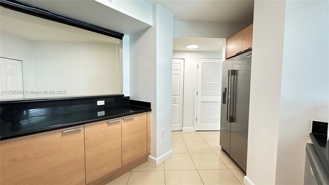 property at 140 S Dixie Hwy