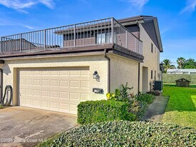 176 Seawind Dr in Satellite Beach, FL - Building Photo