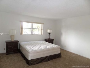 4851 NW 21st St in Lauderhill, FL - Building Photo - Building Photo