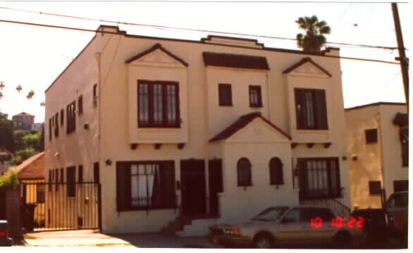 1426-1432 1/2 Logan St in Los Angeles, CA - Building Photo - Building Photo