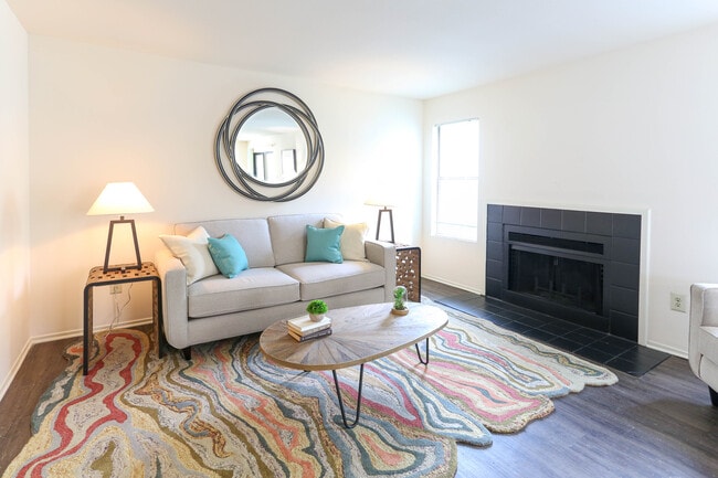 Stoney Brooke Apartments