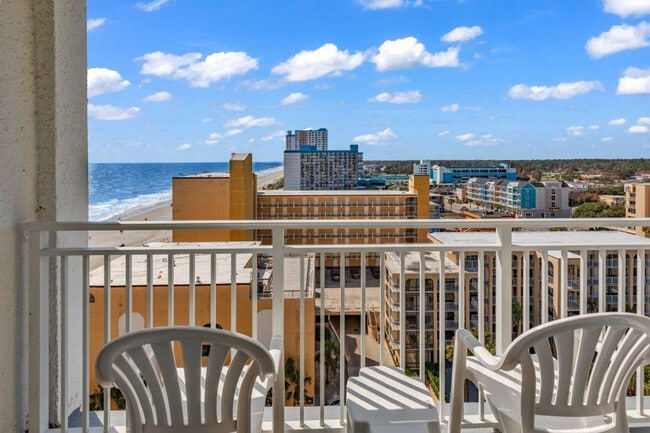 1207 S Ocean Blvd in Myrtle Beach, SC - Building Photo - Building Photo