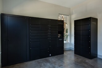 Horizons at South Meadows in Reno, NV - Building Photo - Building Photo