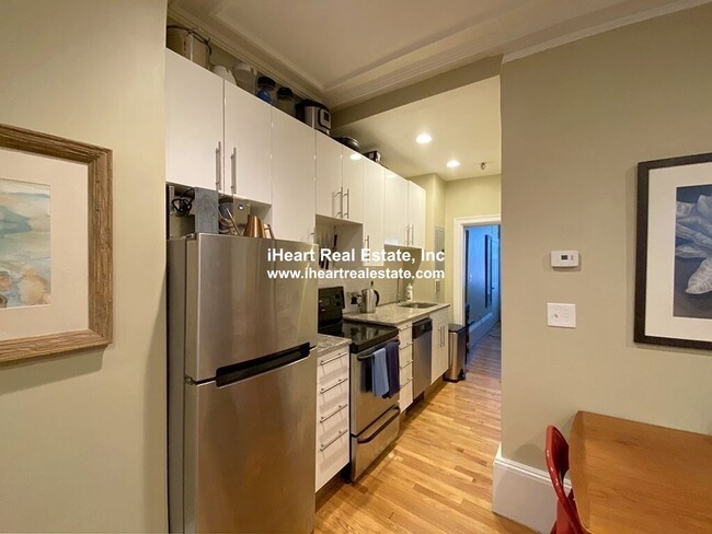 95 Pinckney St, Unit 59 pick unit 3