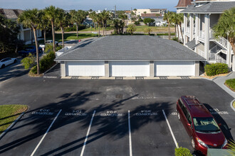 Le Chateau Of Atlantic Beach in Atlantic Beach, FL - Building Photo - Building Photo