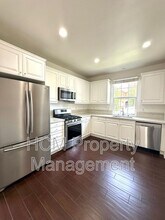 74 Chantilly in Irvine, CA - Building Photo - Building Photo