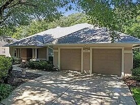 1849 Ocean Village Dr in Fernandina Beach, FL - Building Photo