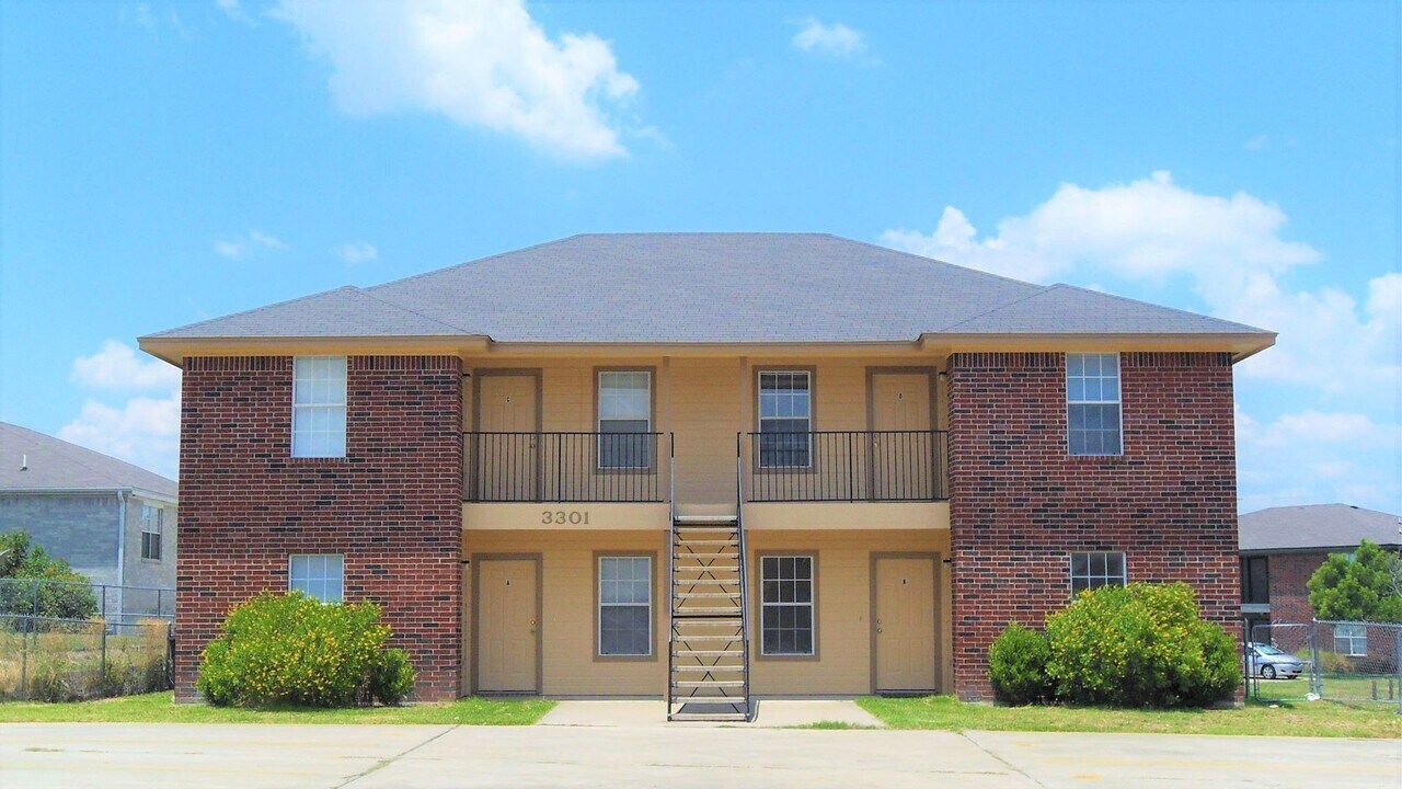 3301 Barcelona Dr in Killeen, TX - Building Photo
