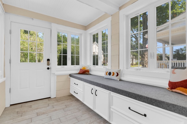 70 Washington Ave in Natick, MA - Building Photo - Building Photo