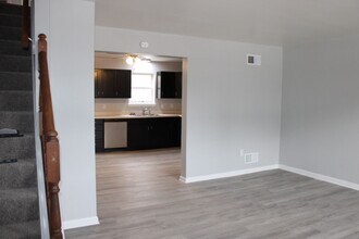 213 Ark Dr in Dallastown, PA - Building Photo - Building Photo