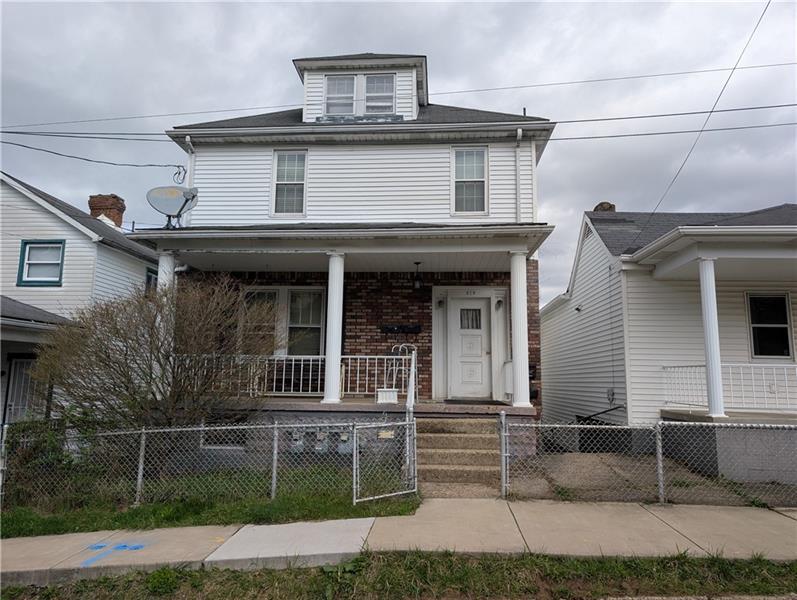 619 Conrad Ave in Charleroi, PA - Building Photo