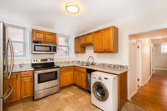 137 Chiswick Rd, Unit 2 in Boston, MA - Building Photo - Building Photo