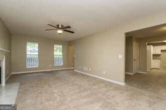 278 Castleair Dr NE in Kennesaw, GA - Building Photo - Building Photo